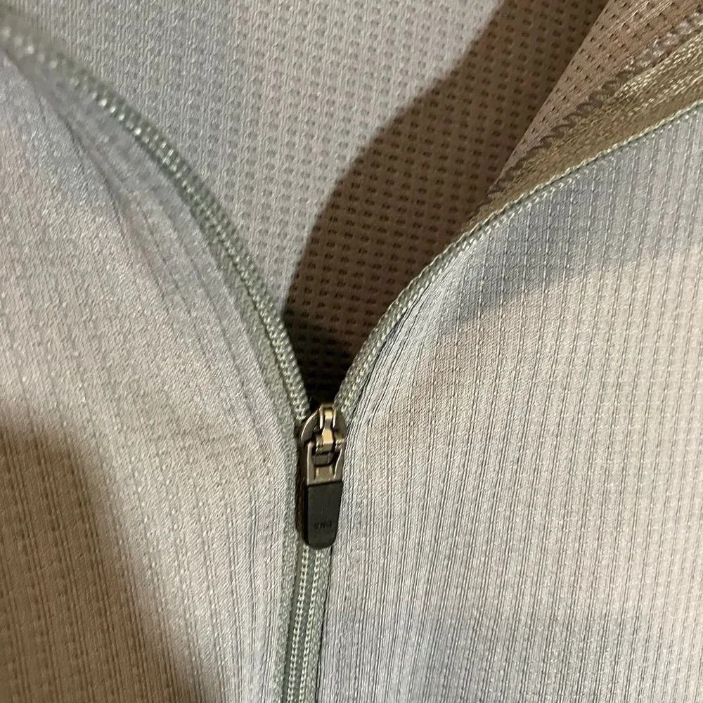 Walter Hagen Essentials, pull over, gray, excellent condition, size large - Picture 4 of 4